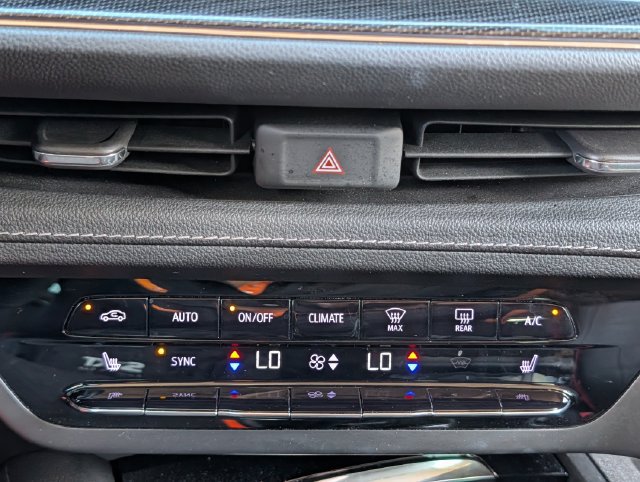 Used 2023 Buick Envision Essence w/ Sport Touring Package FWD image 16
