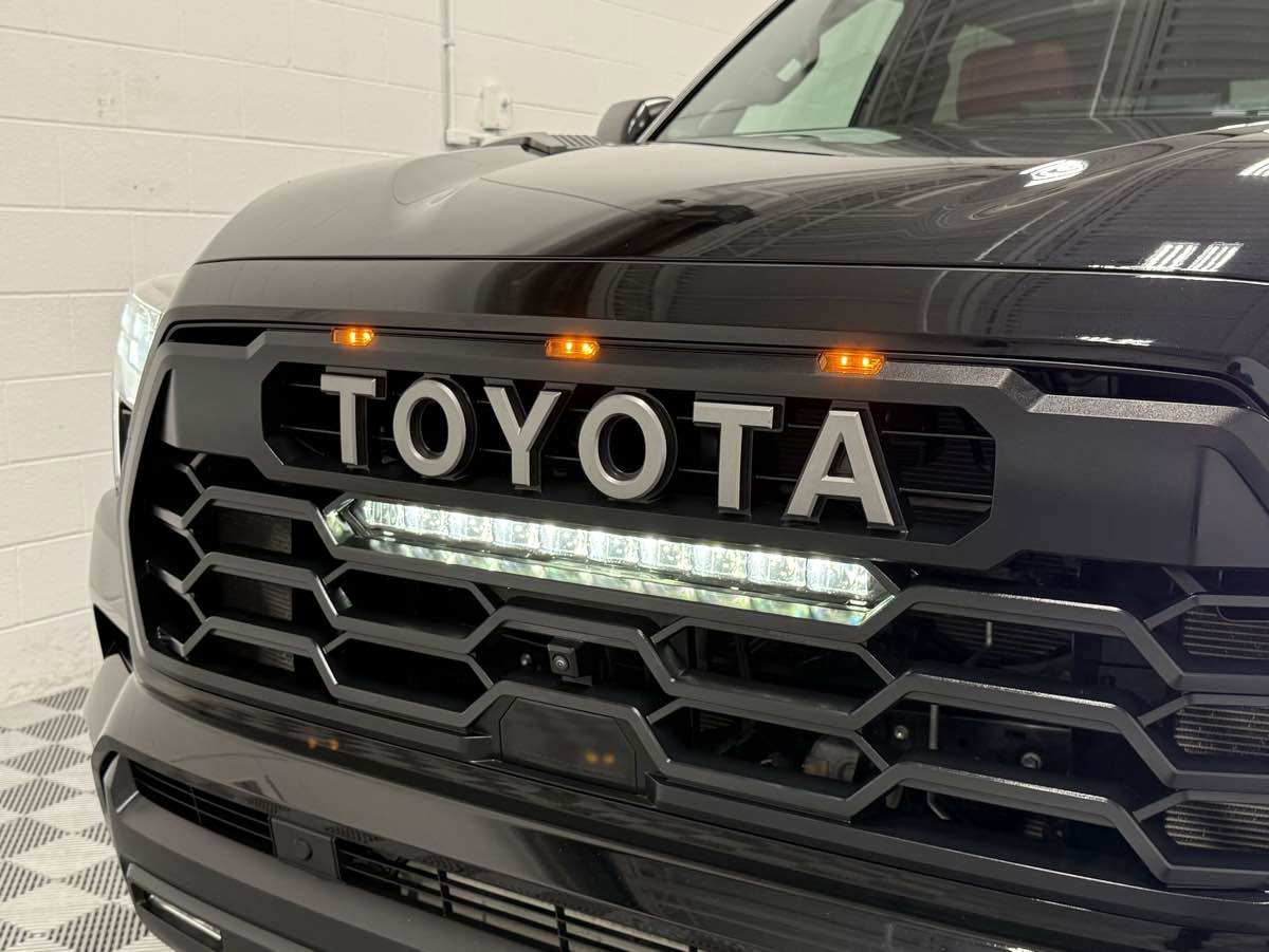 Used 2024 Toyota Sequoia Platinum image 9