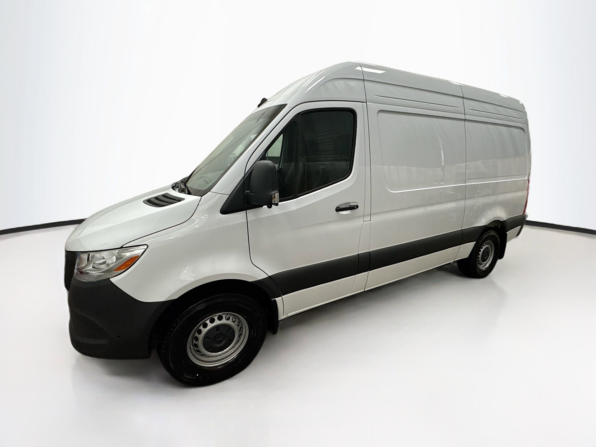 Used 2026 Mercedes-Benz Sprinter 2500 image 5