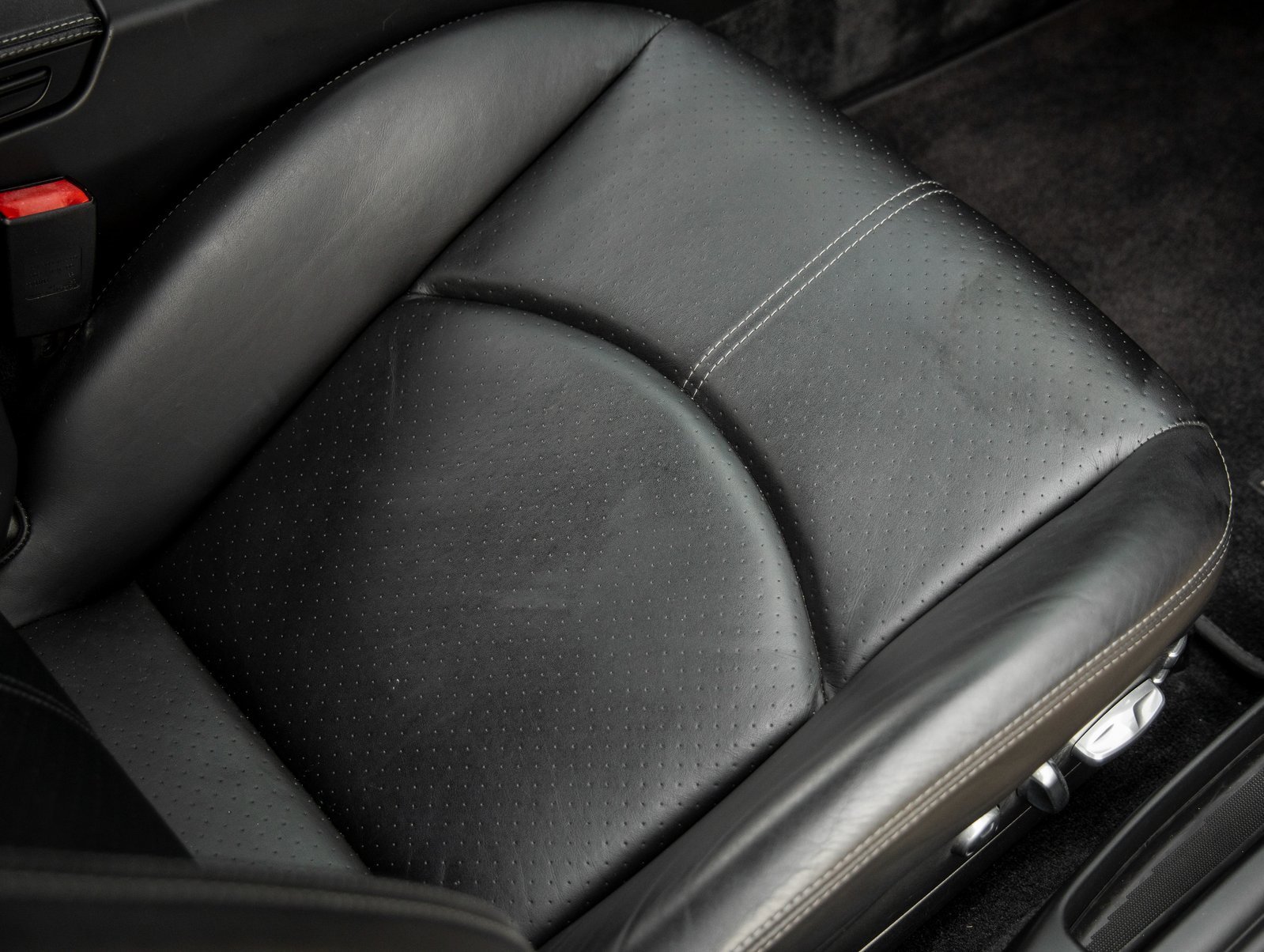 Used 2008 Porsche 911 Turbo image 38