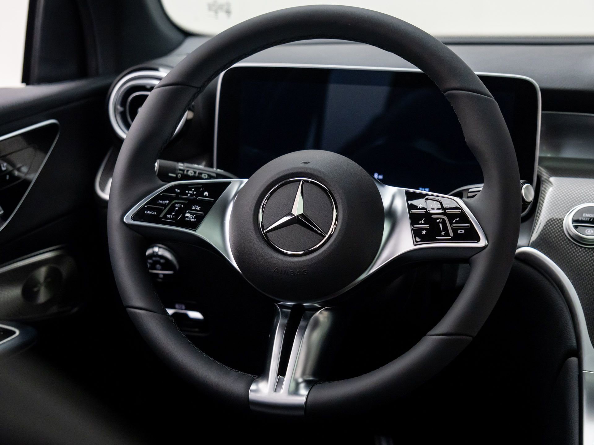 New 2026 Mercedes-Benz GLC 300 4MATIC image 11