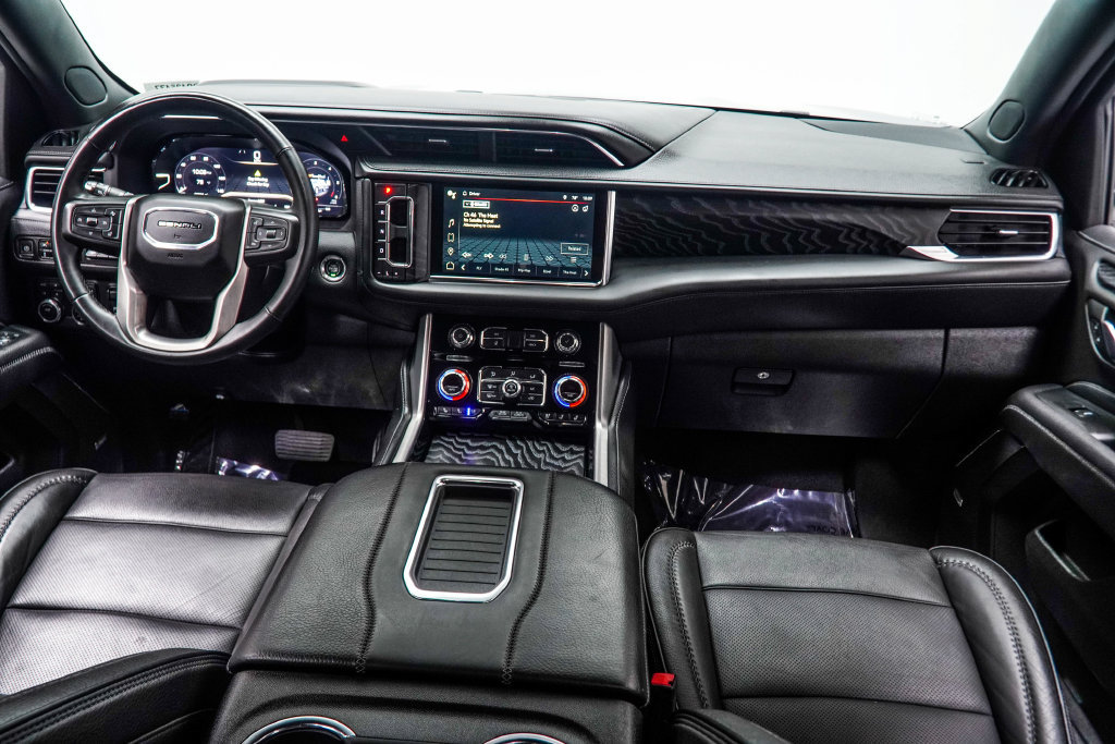 Used 2023 GMC Yukon Denali AWD/4WD image 5