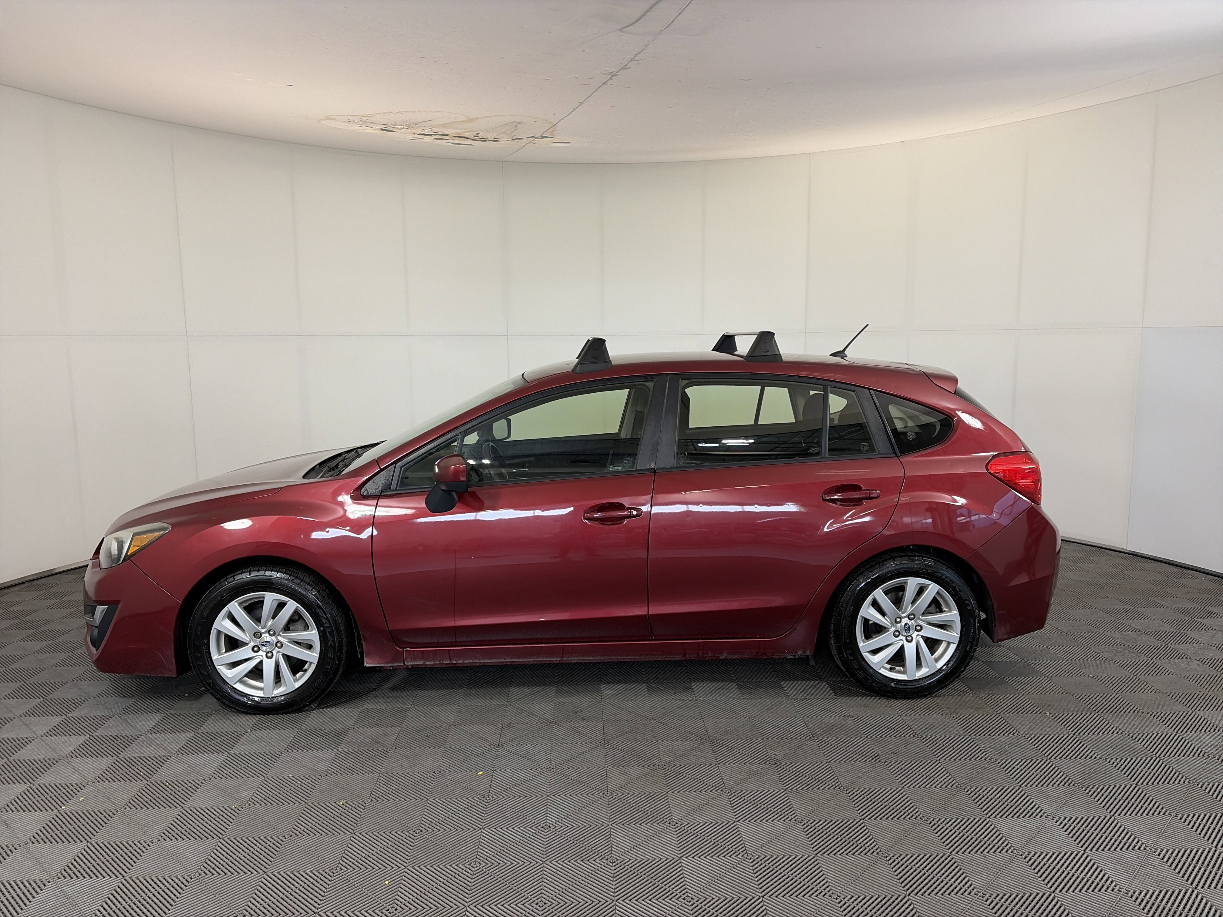 Used 2015 Subaru Impreza 2.0i Premium image 8