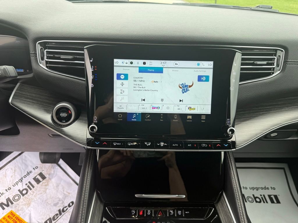 Used 2024 Jeep Wagoneer Series II w/ Flexible Seating Group image 40