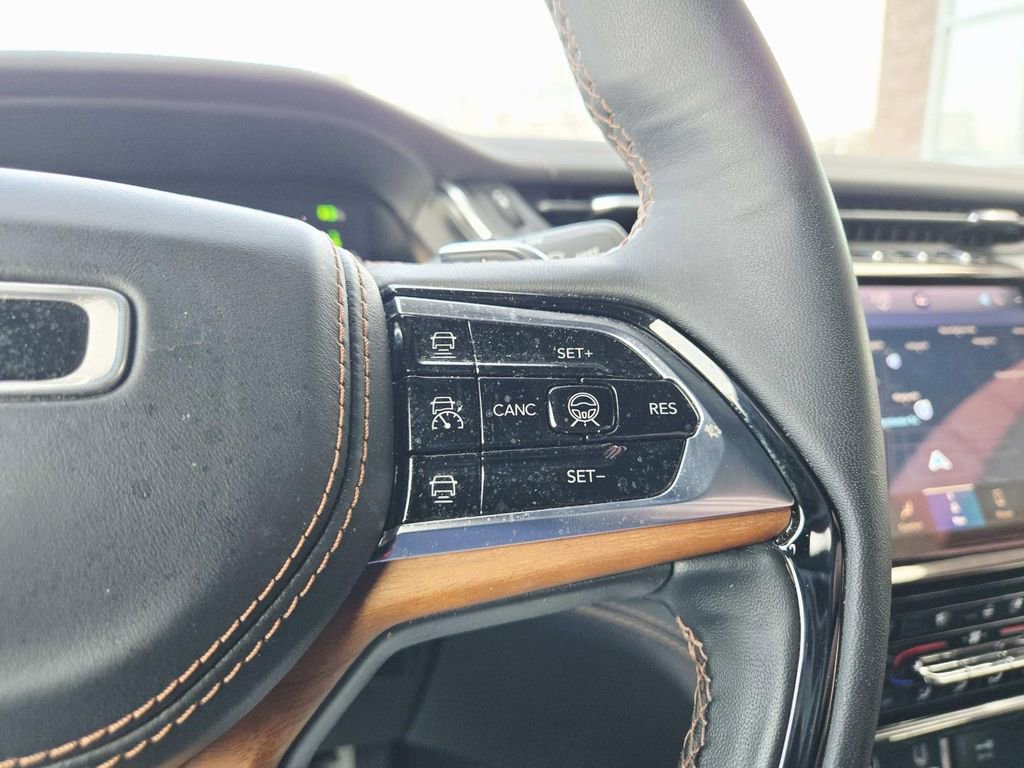 Used 2022 Jeep Grand Cherokee Summit image 25