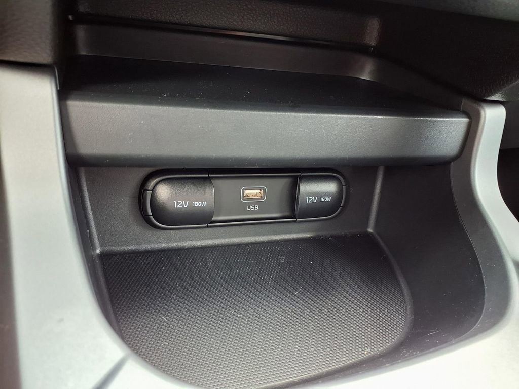 Used 2026 Kia Seltos LX AWD/4WD image 9