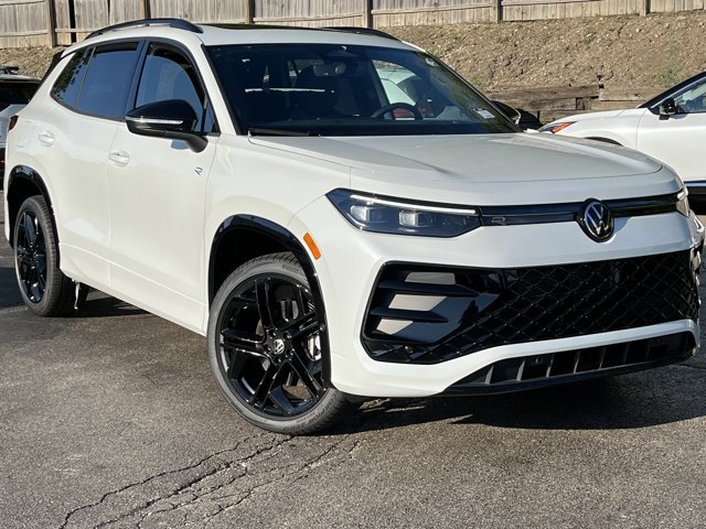 New 2026 Volkswagen Tiguan SE R-Line