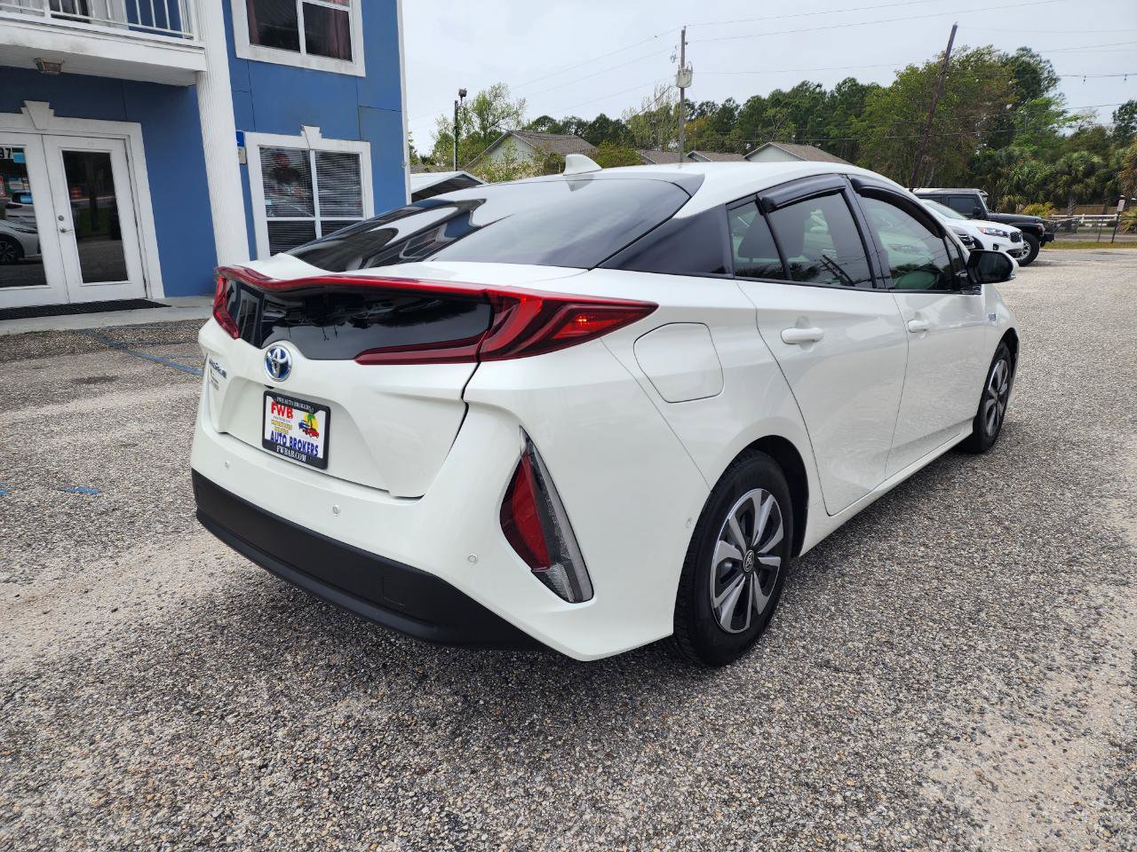 Used 2018 Toyota Prius Prime Advanced FWD image 5