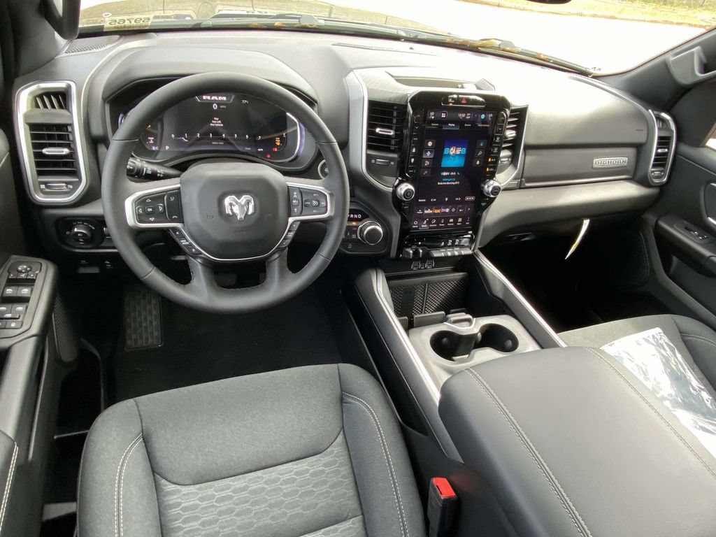 New 2026 RAM 1500 Big Horn AWD/4WD image 11