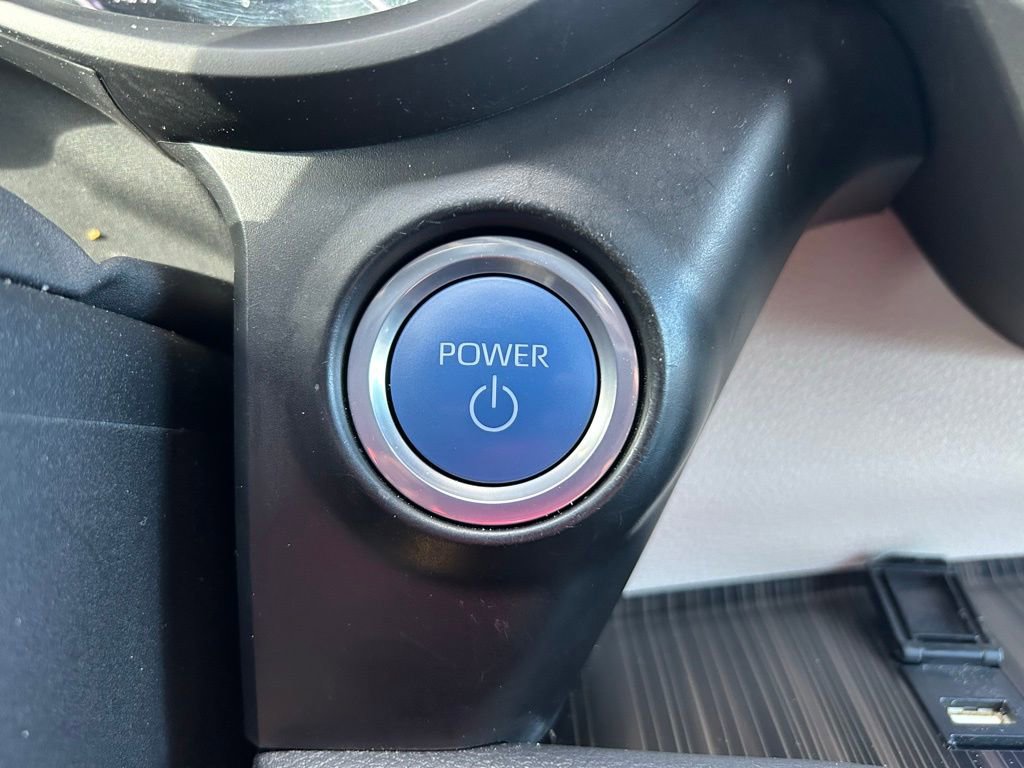 Used 2023 Toyota Sienna Platinum image 30