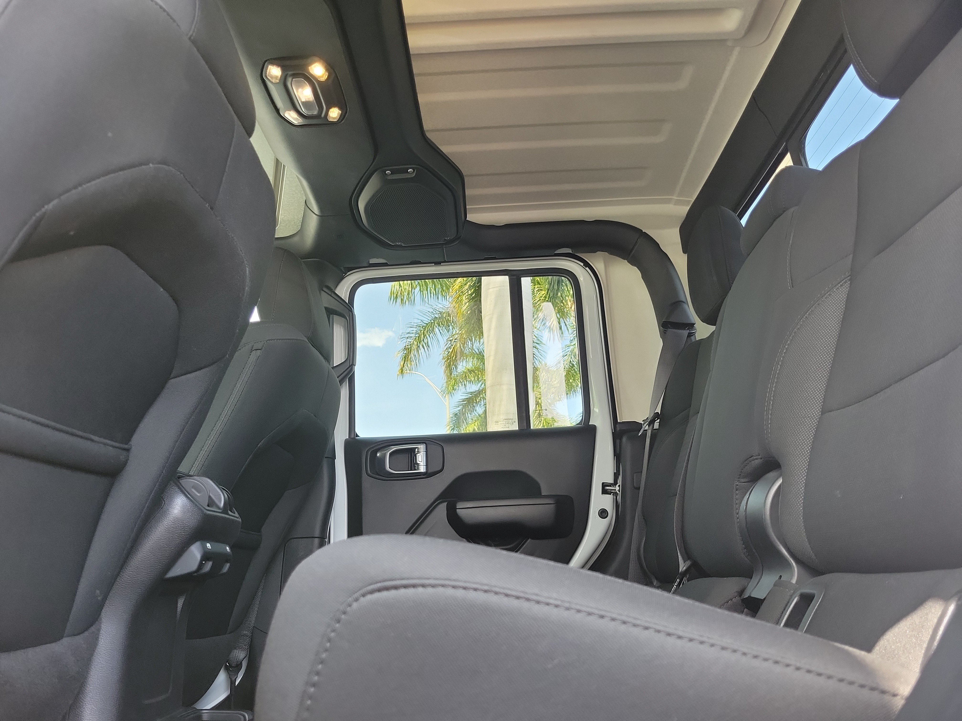 Used 2021 Jeep Gladiator Sport AWD/4WD image 10