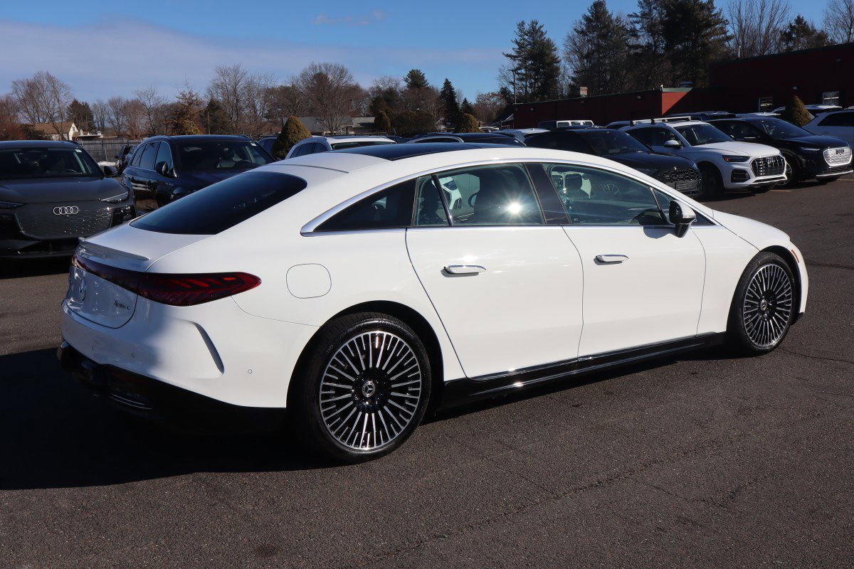 Used 2024 Mercedes-Benz EQS 580 4MATIC Sedan image 5