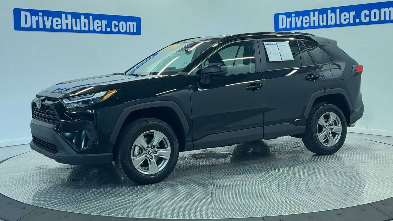 Used 2024 Toyota RAV4 LE AWD/4WD image 41