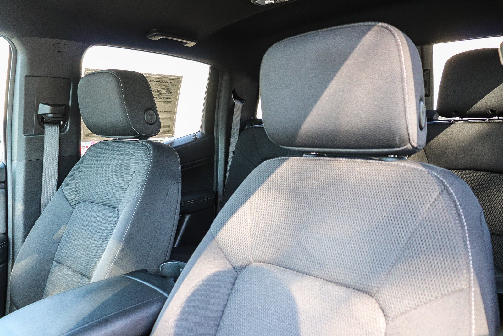 Used 2023 Chevrolet Colorado LT w/ LT Convenience Package II image 17