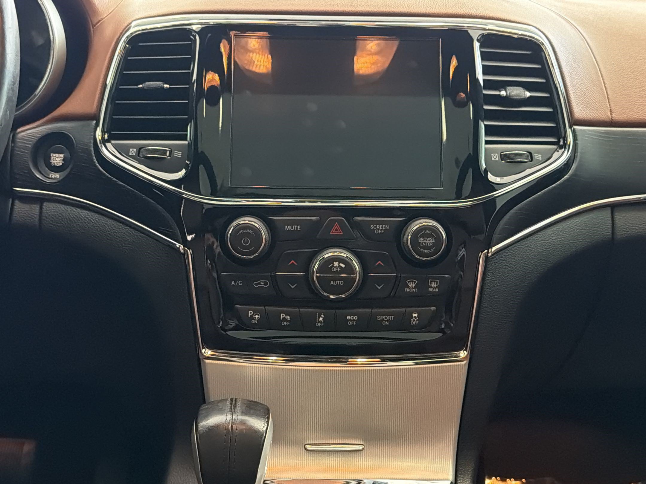 Used 2021 Jeep Grand Cherokee Summit AWD/4WD image 26