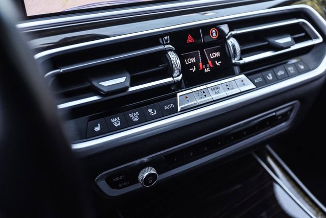 Used 2020 BMW X5 xDrive40i w/ Premium Package AWD/4WD image 27