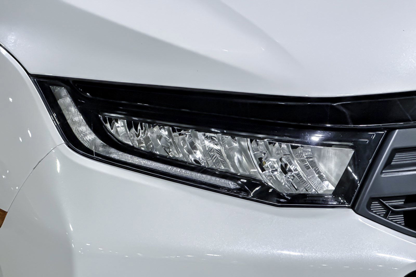 Used 2025 Honda Odyssey Sport-L image 10