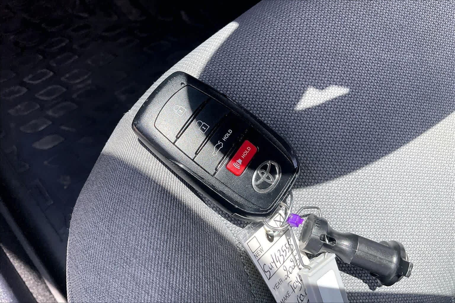 Used 2025 Toyota Camry LE w/ Convenience Package FWD image 13