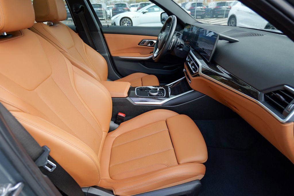 Used 2023 BMW 330i xDrive Sedan w/ Driving Assistance Package image 34