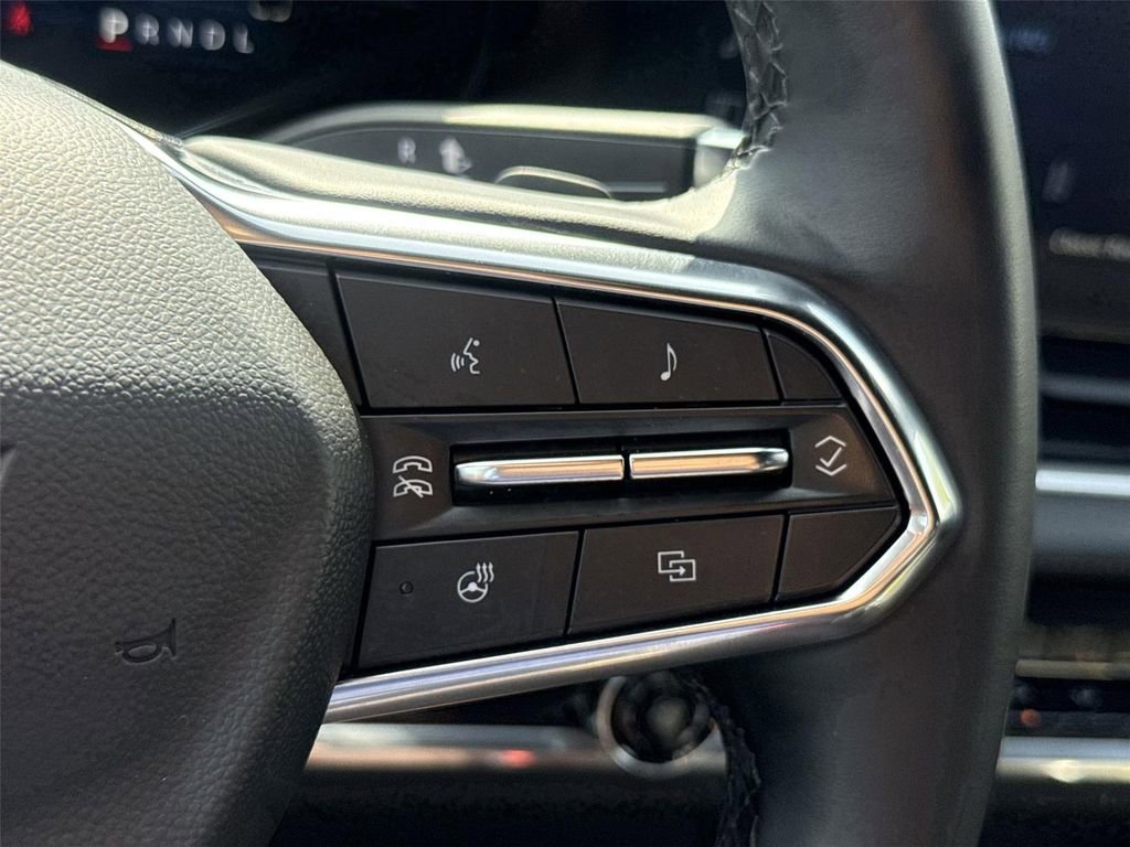 Used 2025 Chevrolet Equinox LT image 34