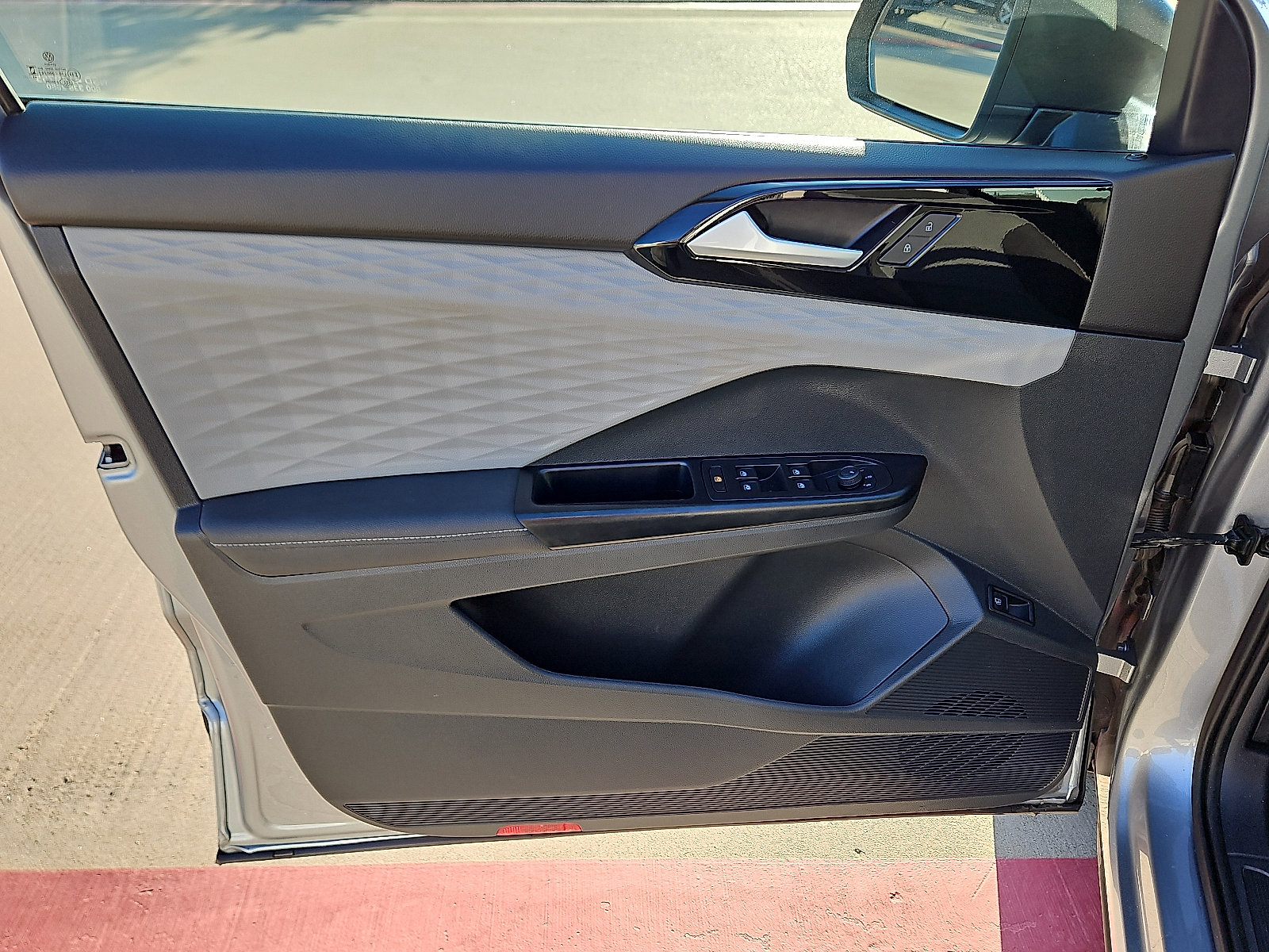 Certified 2024 Volkswagen Taos S image 12