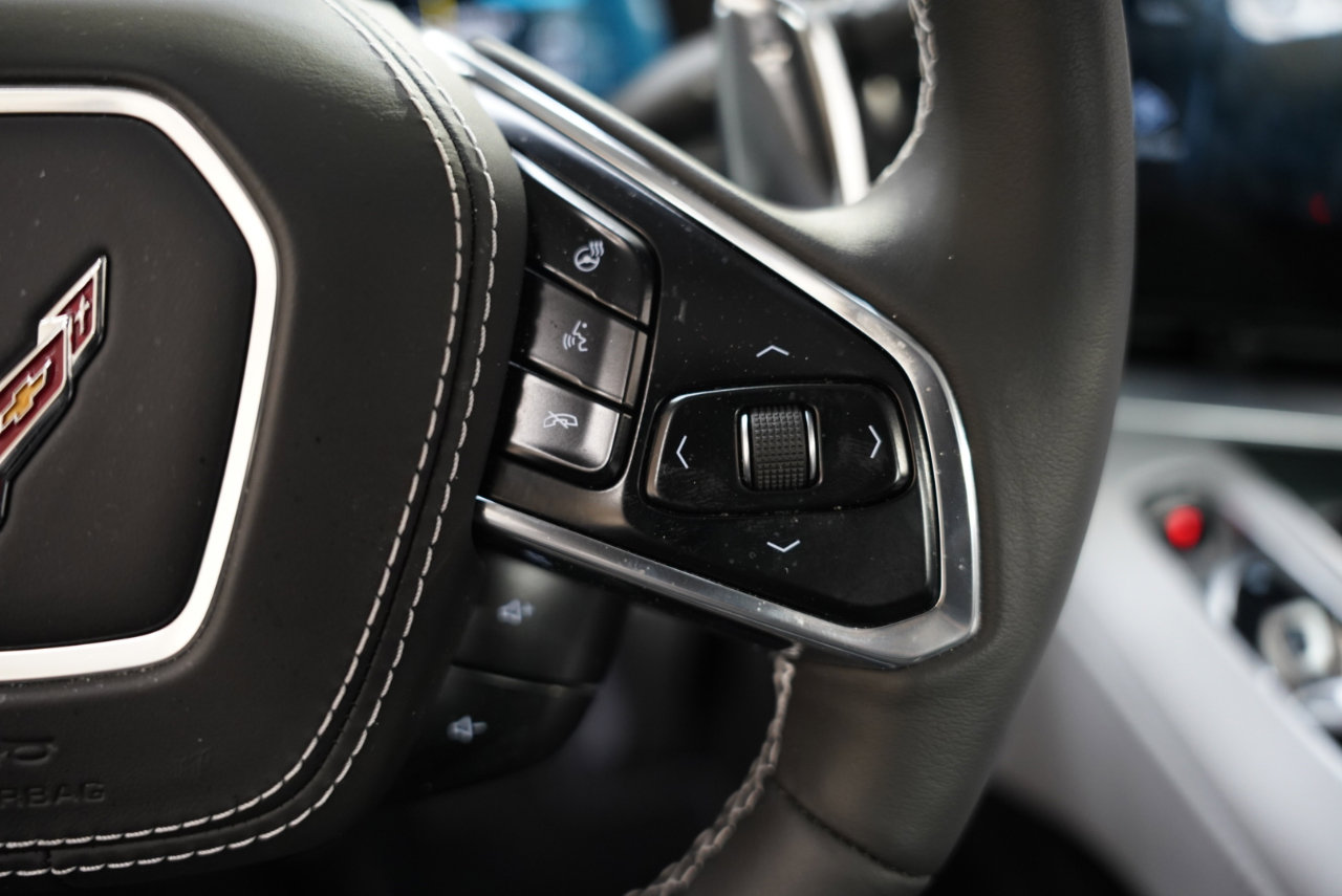 Used 2025 Chevrolet Corvette Stingray Premium Conv w/ Z51 Performance Package image 18