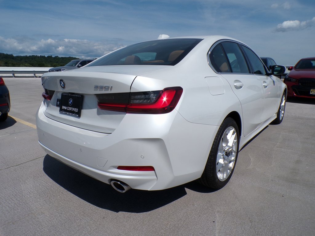 Certified 2025 BMW 330i xDrive Sedan w/ Convenience Package image 6