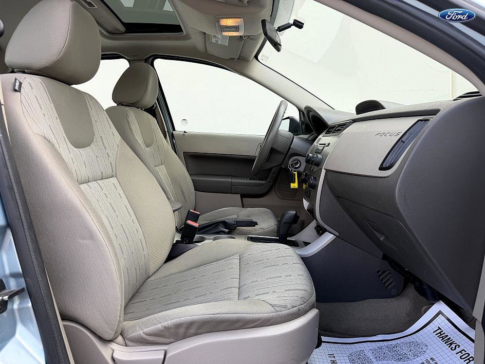 Used 2008 Ford Focus SE image 11