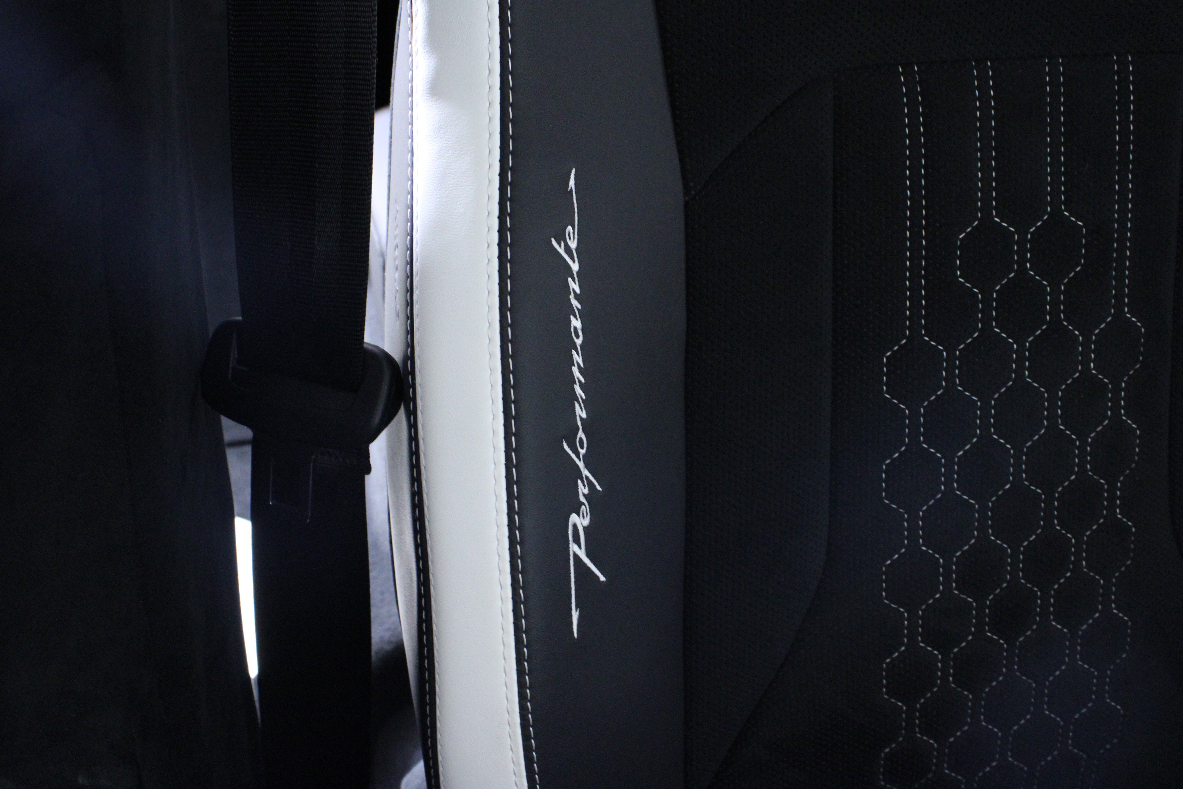 Used 2024 Lamborghini Urus Performante image 29