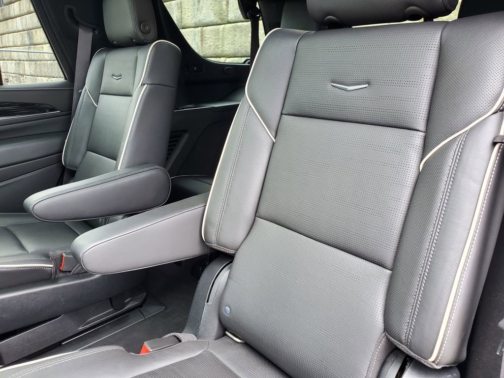 Used 2021 Cadillac Escalade Sport w/ Driver Assist Tech Package image 36