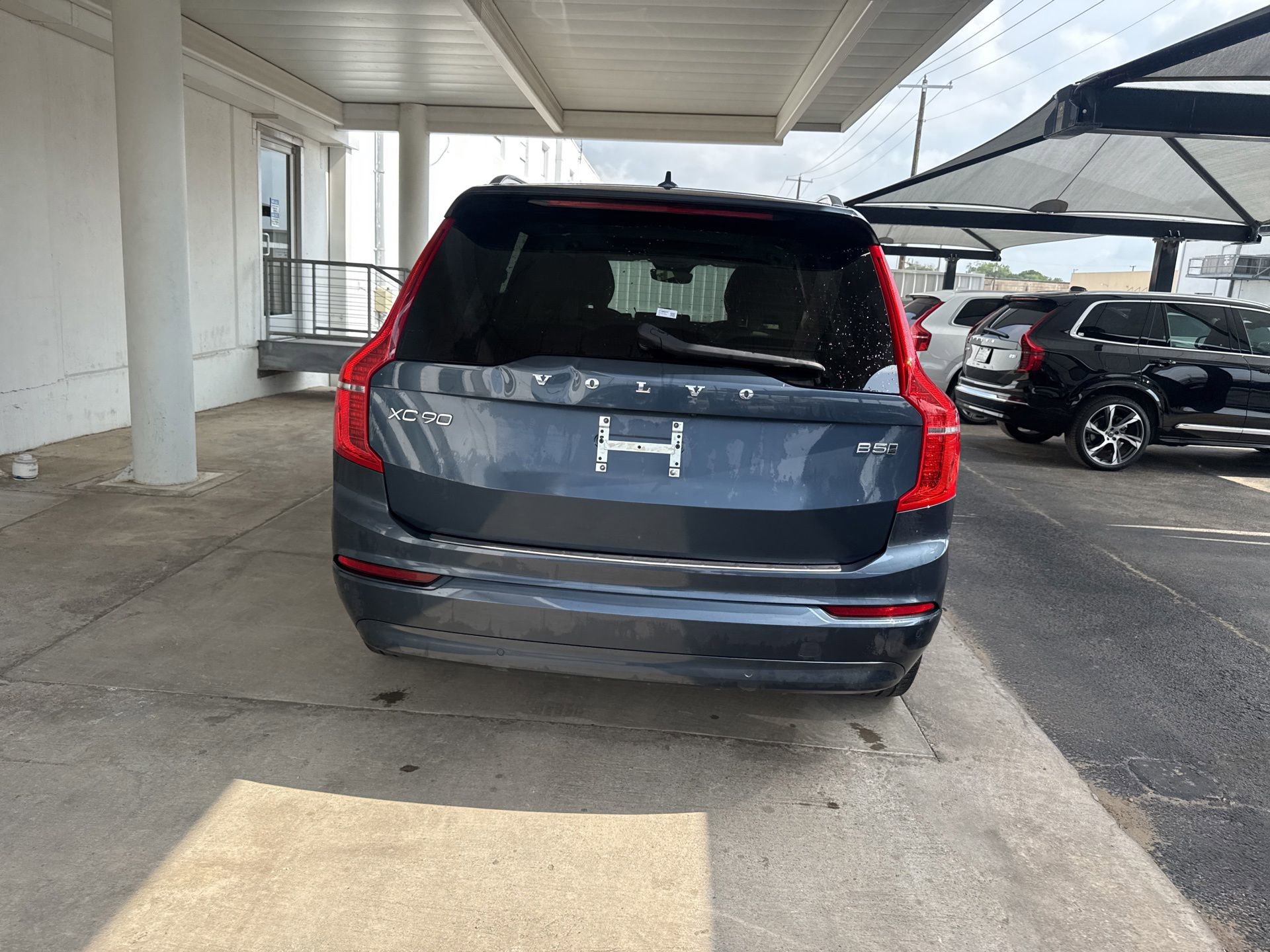 Used 2023 Volvo XC90 B5 Core w/ Protection Package Premier AWD/4WD image 6