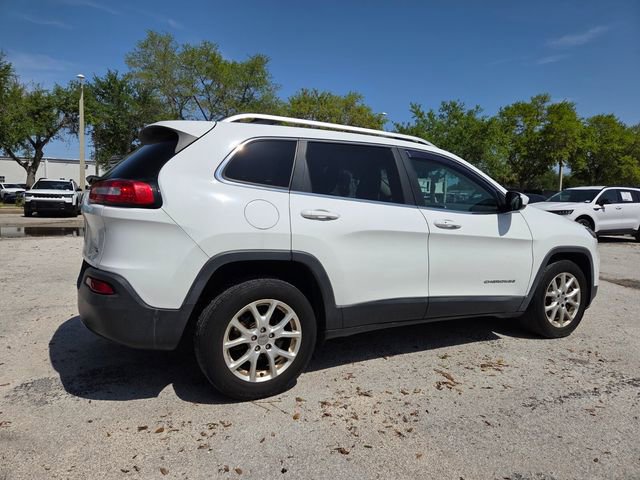 Used 2015 Jeep Cherokee Latitude w/ Comfort/Convenience Group image 4
