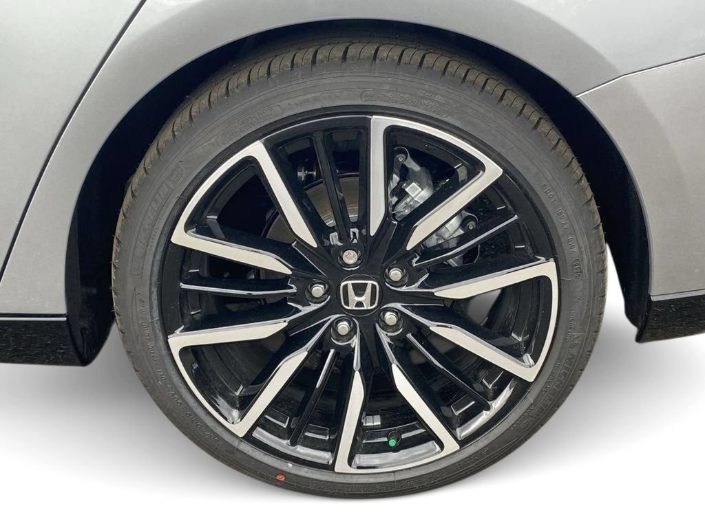 New 2025 Honda Accord Touring image 31