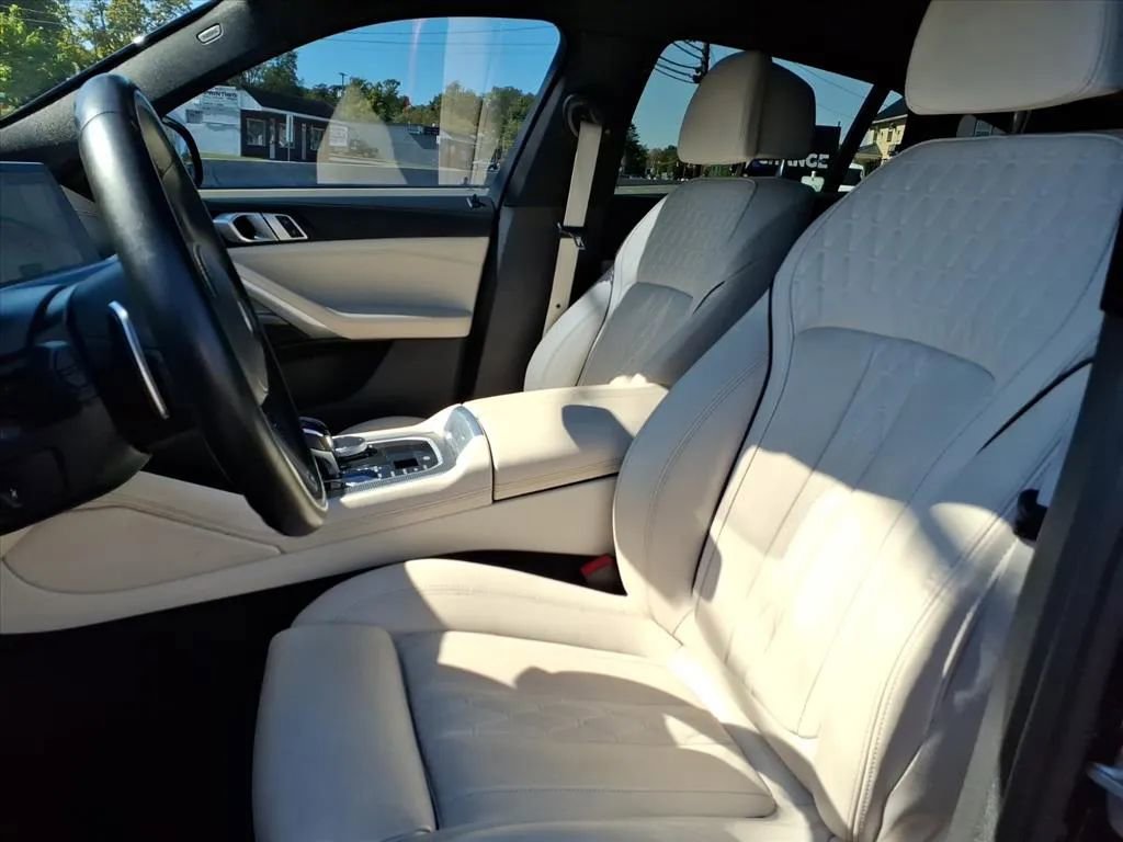 Used 2023 BMW X6 xDrive40i w/ M Sport Package image 17
