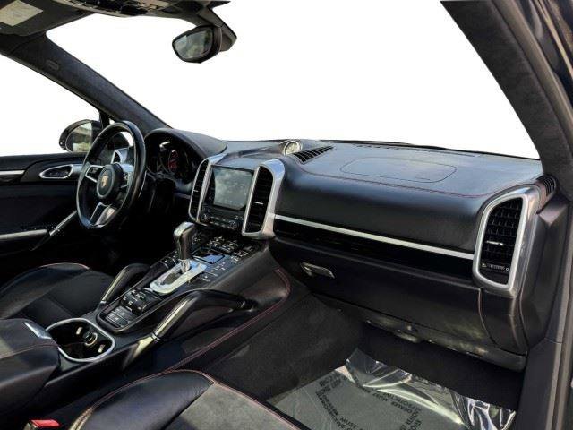 Used 2017 Porsche Cayenne GTS AWD/4WD image 55