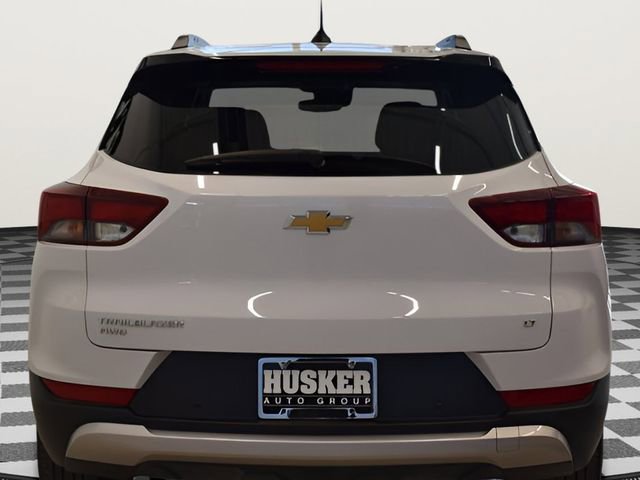 Used 2025 Chevrolet TrailBlazer LT w/ Driver Confidence Package AWD/4WD image 11