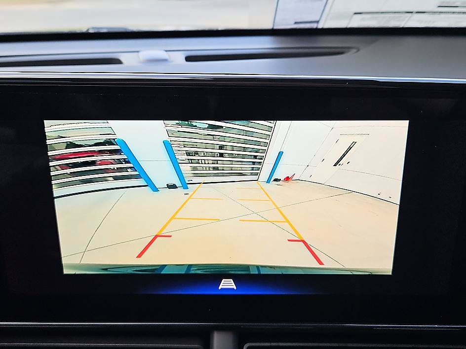 New 2026 Chevrolet Trax LT w/ Sunroof Package FWD image 20