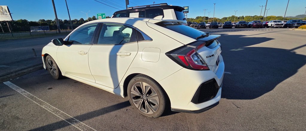 Used 2017 Honda Civic EX-L image 4