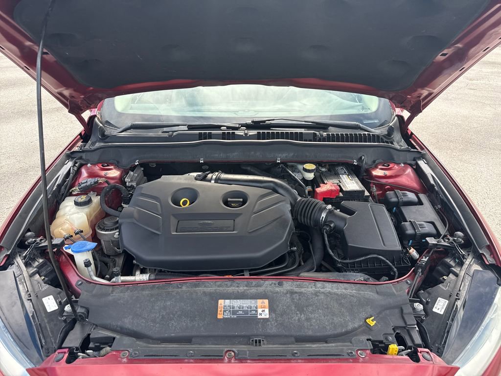 Used 2016 Ford Fusion SE w/ Equipment Group 202A image 27