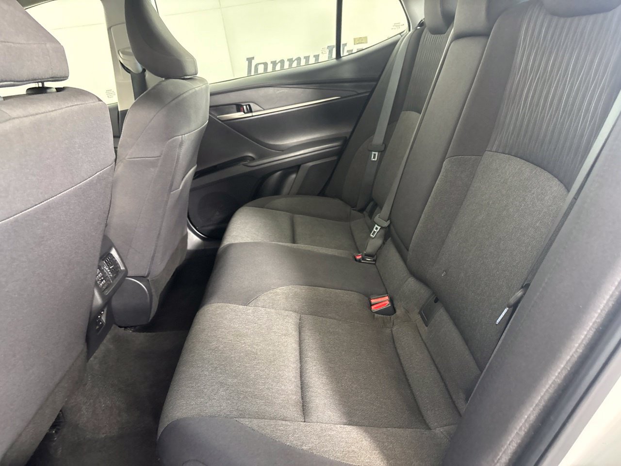 Used 2025 Toyota Camry LE FWD image 22