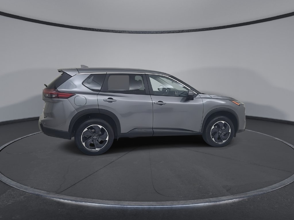 Used 2025 Nissan Rogue SV AWD/4WD image 17