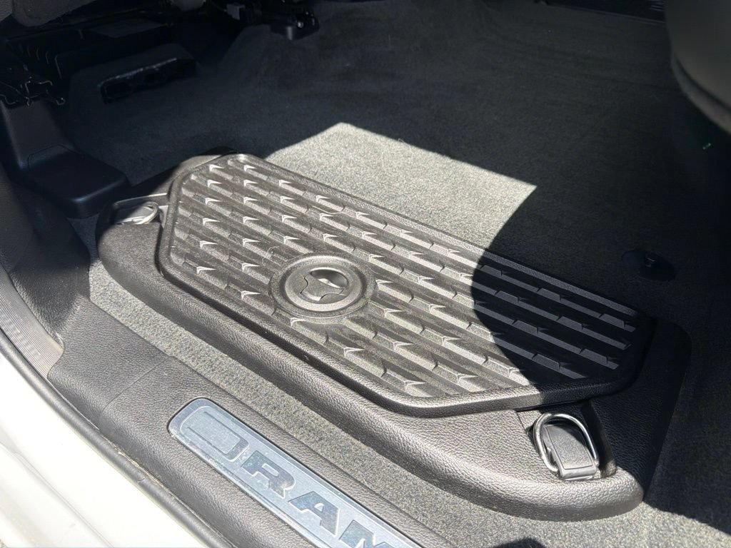 Used 2022 RAM 1500 Laramie w/ Trailer Tow Group AWD/4WD image 38