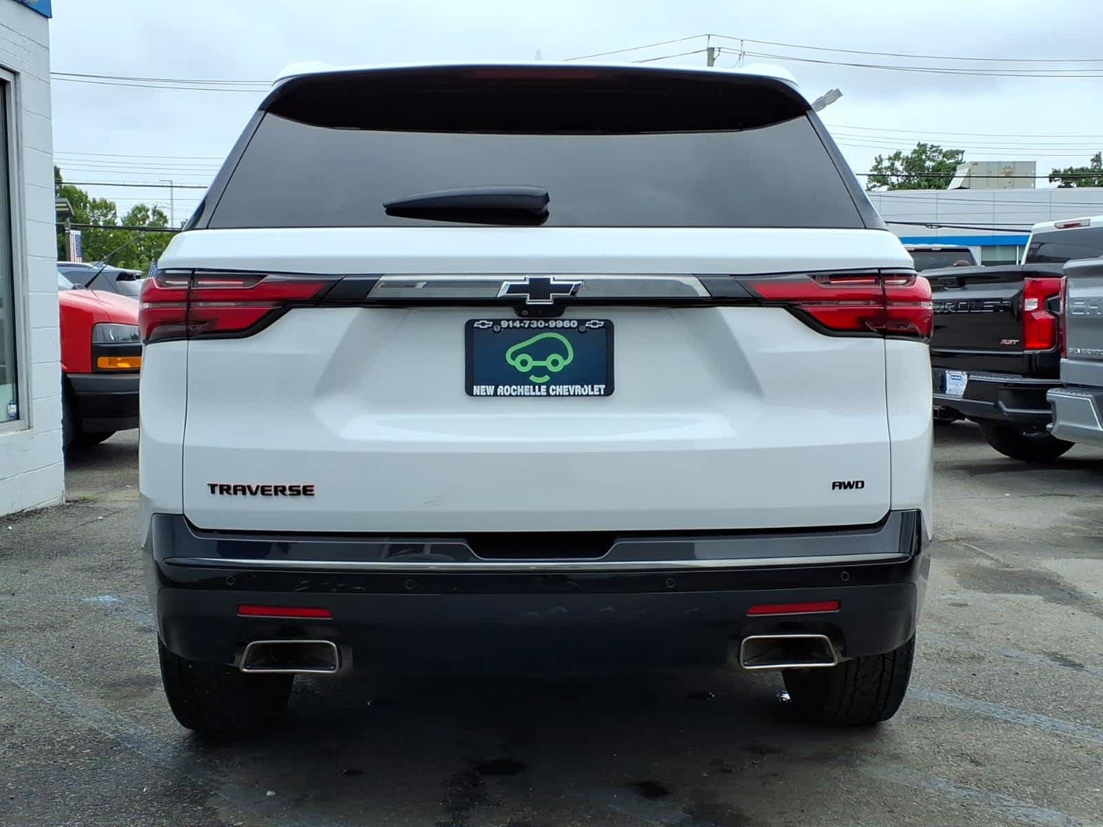 Certified 2023 Chevrolet Traverse Premier w/ Redline Edition AWD/4WD image 5