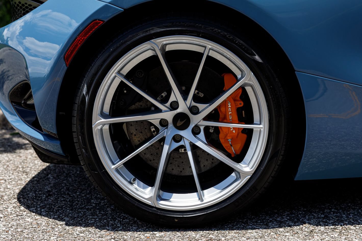 New 2027 McLaren 750S RWD image 16
