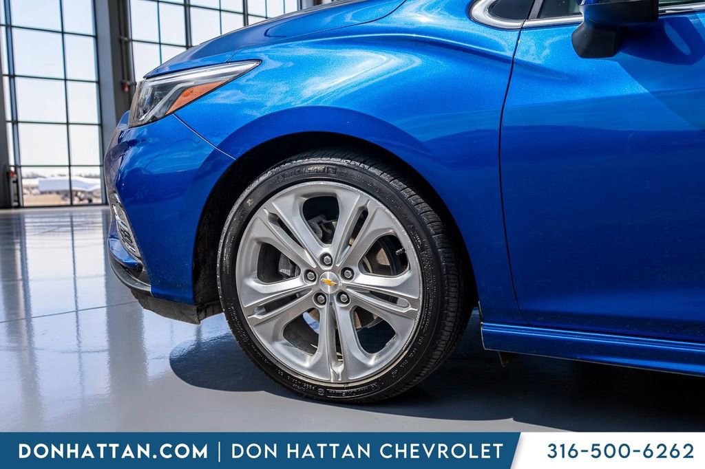 Used 2017 Chevrolet Cruze Premier FWD image 37