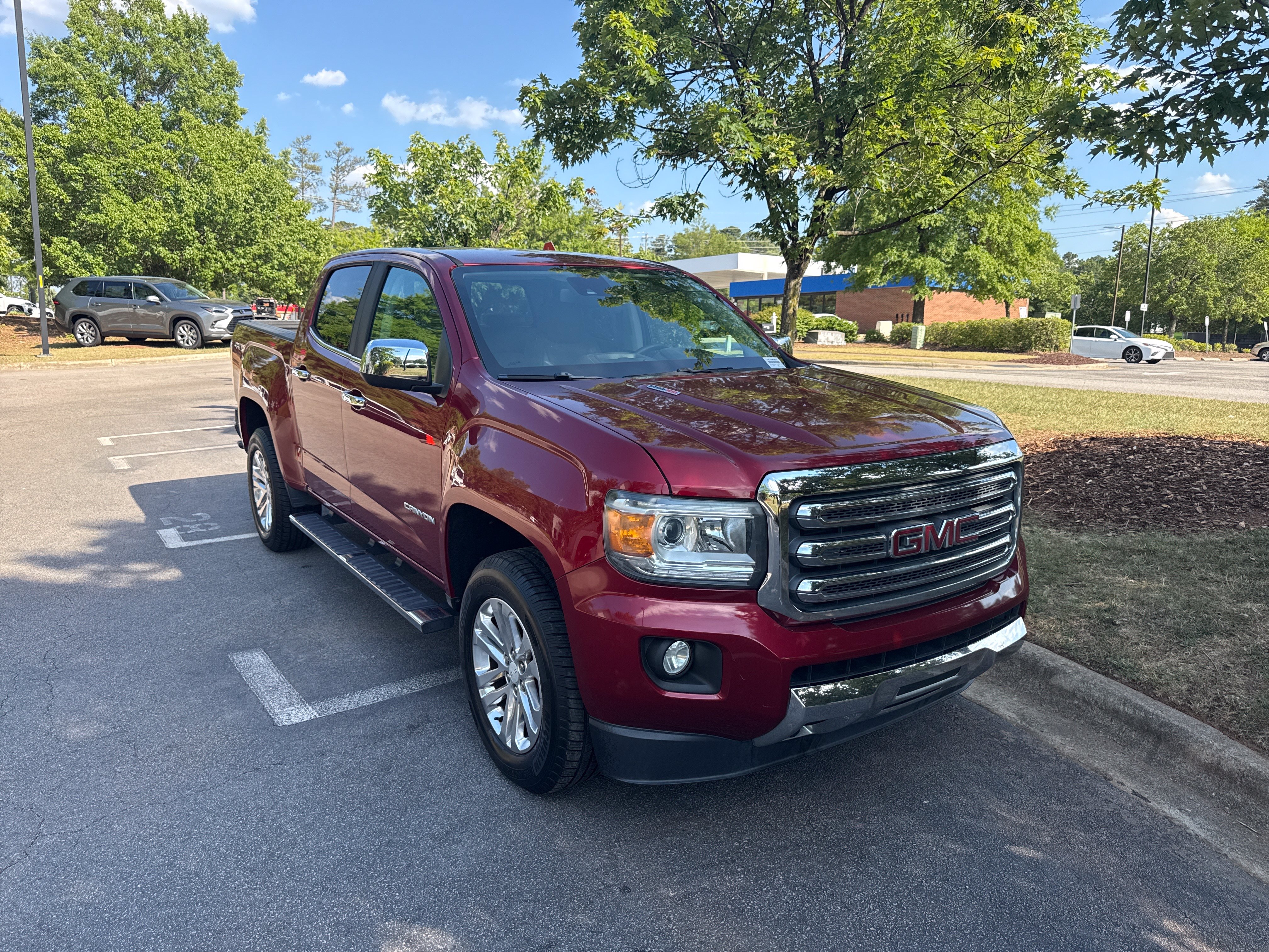 Used 2017 GMC Canyon SLT w/ Driver Alert Package AWD/4WD image 2