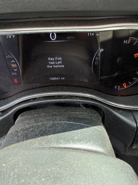Used 2021 Jeep Grand Cherokee Laredo w/ Security & Convenience Group AWD/4WD image 9
