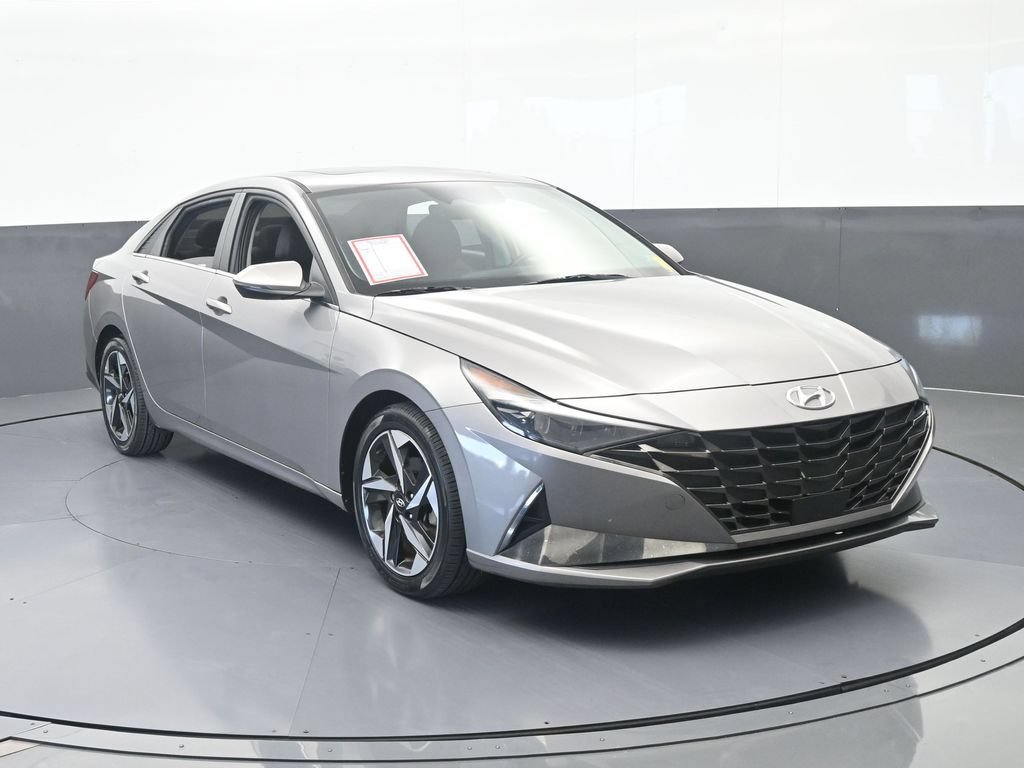 Used 2022 Hyundai Elantra Limited FWD image 9
