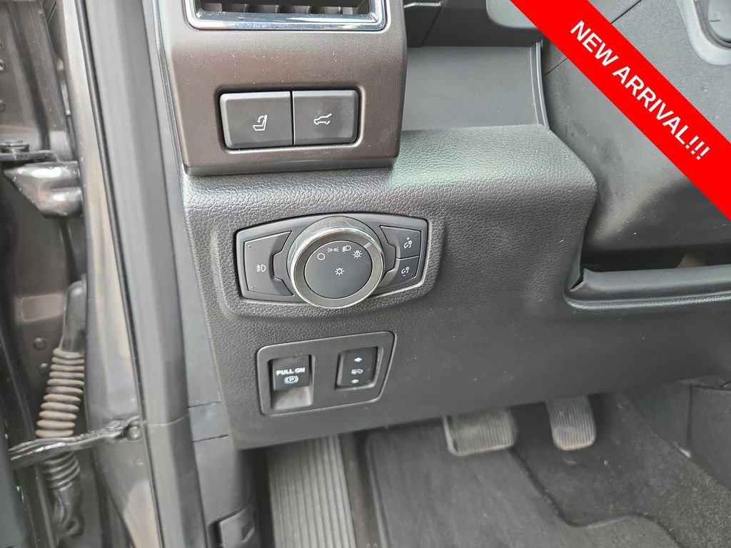 Used 2020 Ford Expedition Max Limited RWD image 17