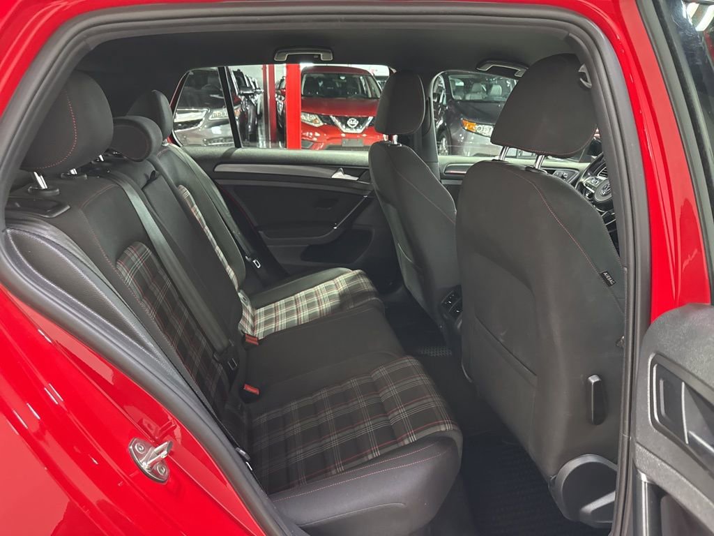 Used 2021 Volkswagen GTI Autobahn image 37